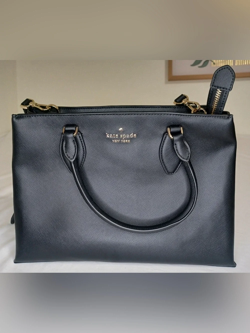 Kate spade Rae medium black saffiano satchel. Excellent condition.